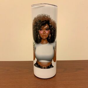 Stylish White Tumbler with Artistic Design